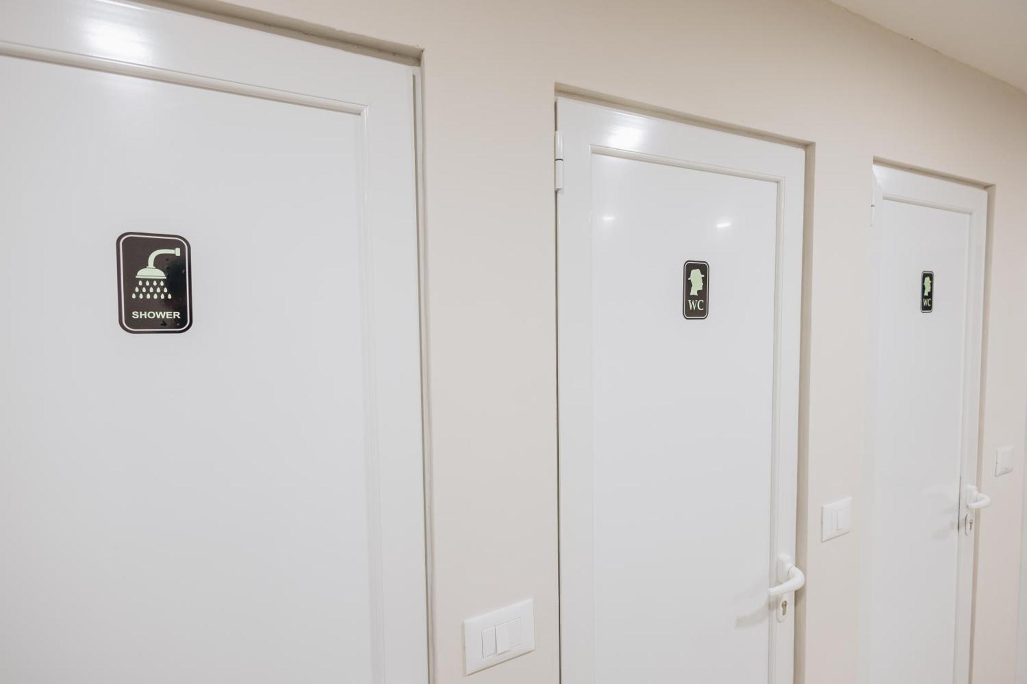 Gm Tirana Hostel Екстериор снимка