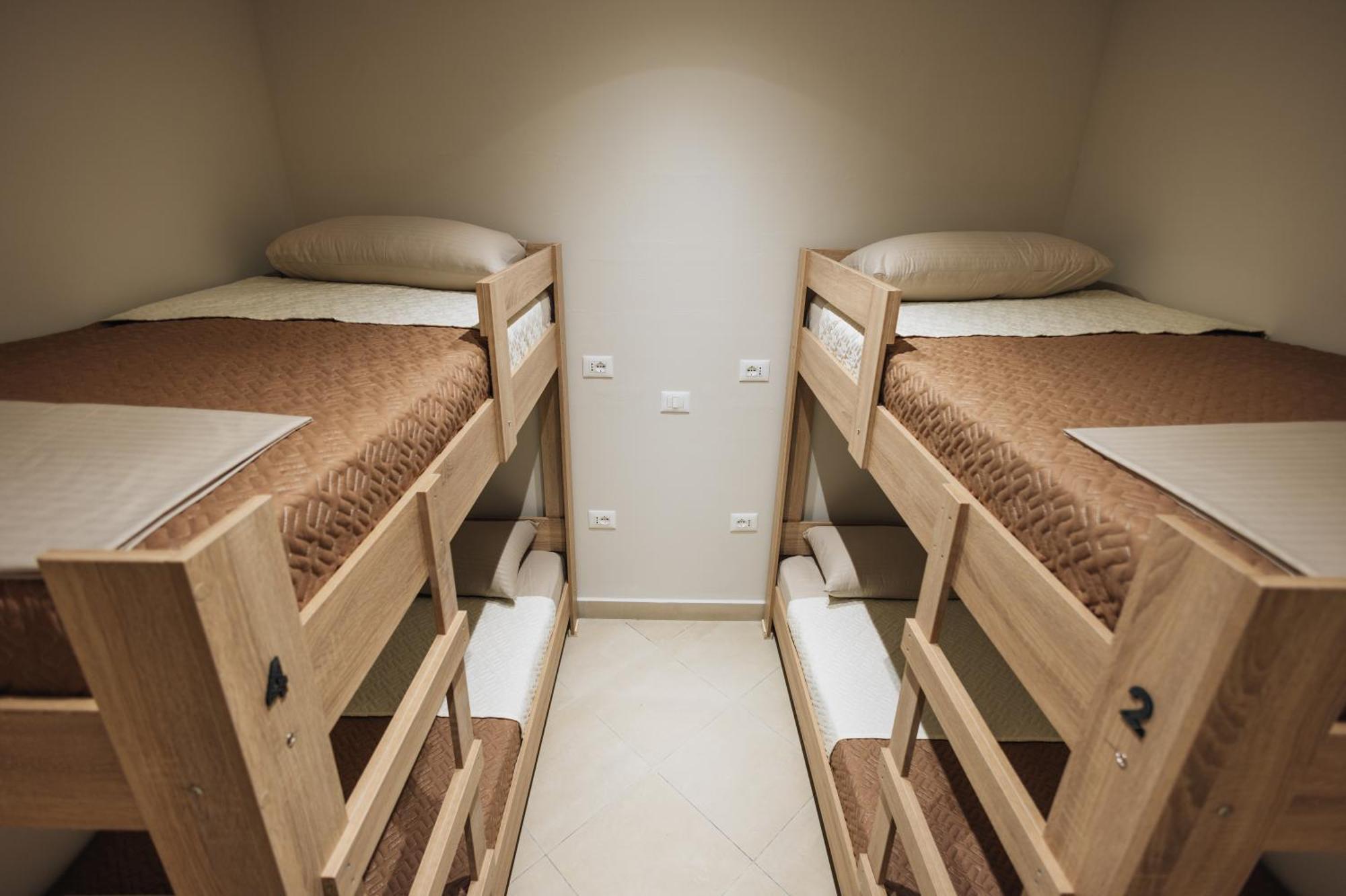 Gm Tirana Hostel Екстериор снимка