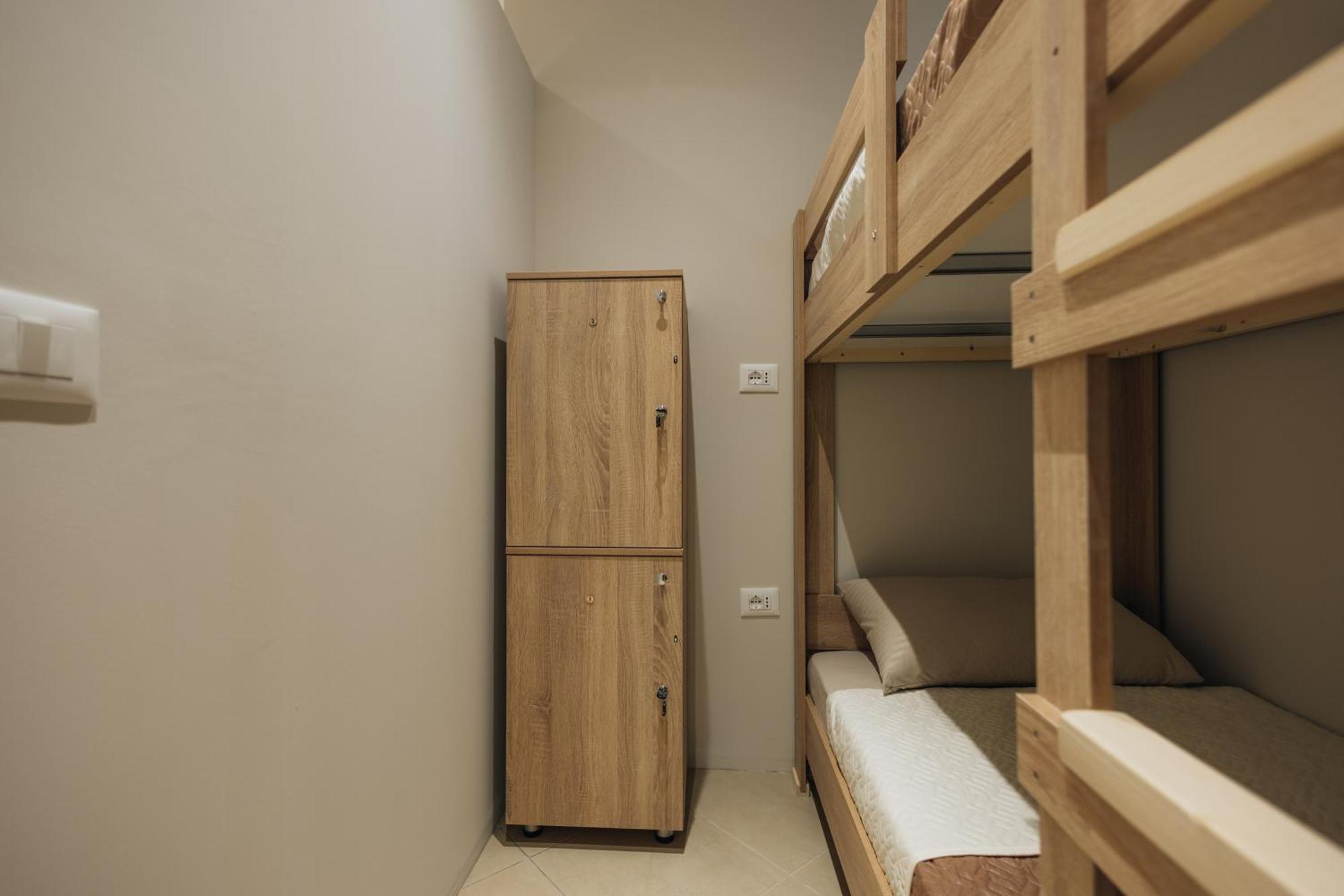Gm Tirana Hostel Екстериор снимка