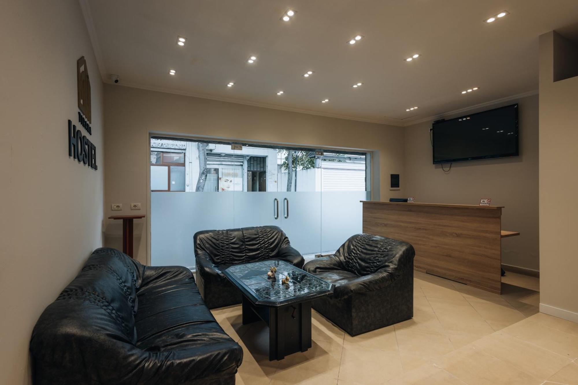 Gm Tirana Hostel Екстериор снимка